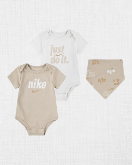 Bodys y Babero Nike (Pack de 2 Bodys y 1 Babero) (3M)